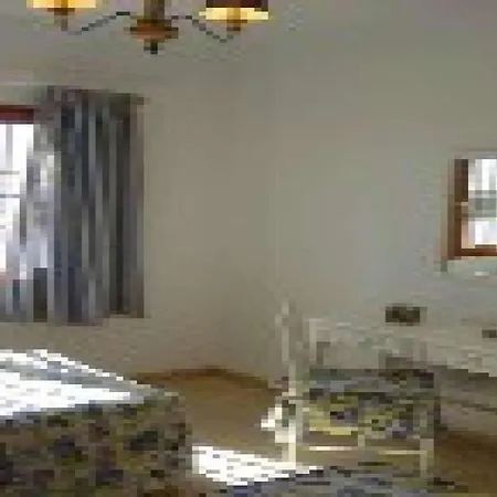 Вилла Puerto Del Carmen Sleeps 6 Pool Wifi T691347